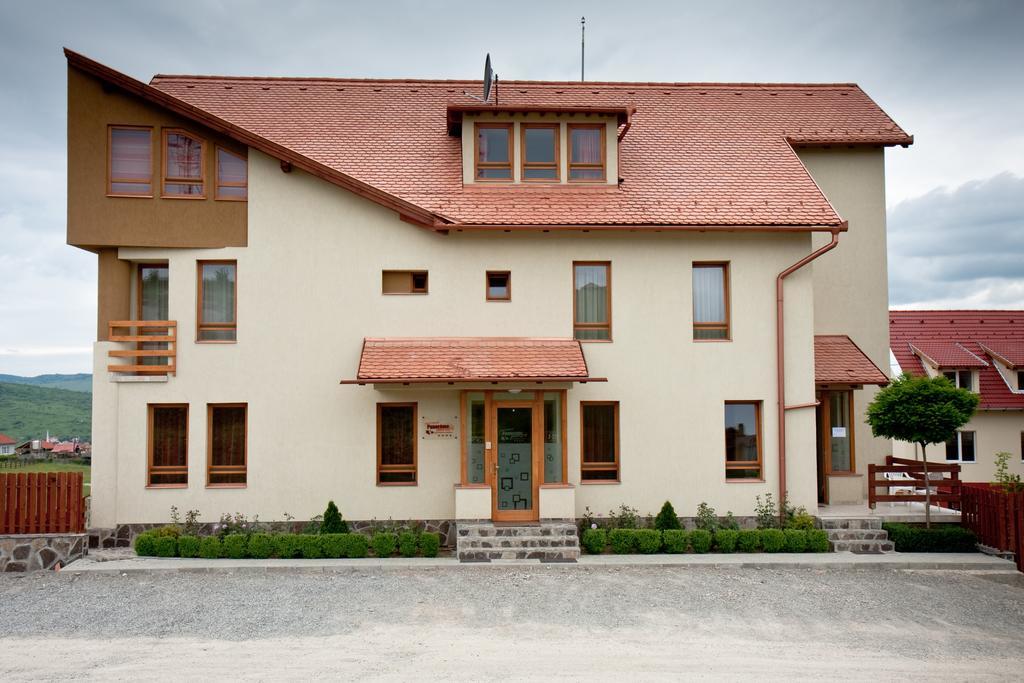 Pension Panorama Odorheiu Secuiesc Exteriör bild