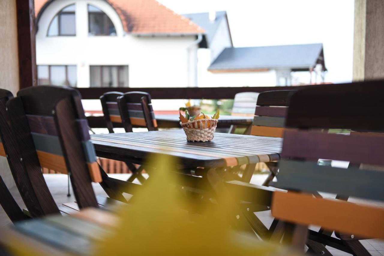Pension Panorama Odorheiu Secuiesc Exteriör bild